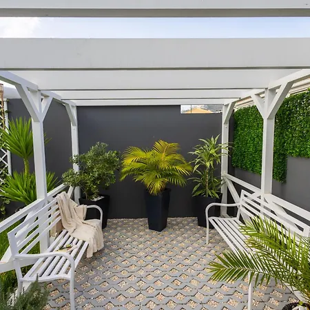 Helena Pearl Gasthof Caniço