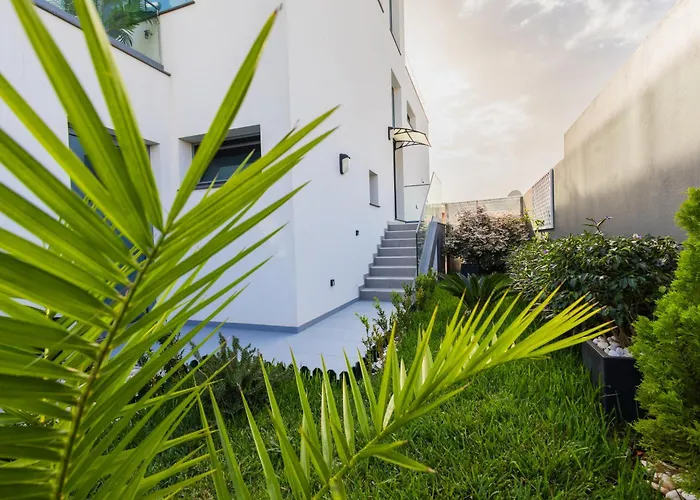 Helena Pearl Guest house Canico (Madeira)