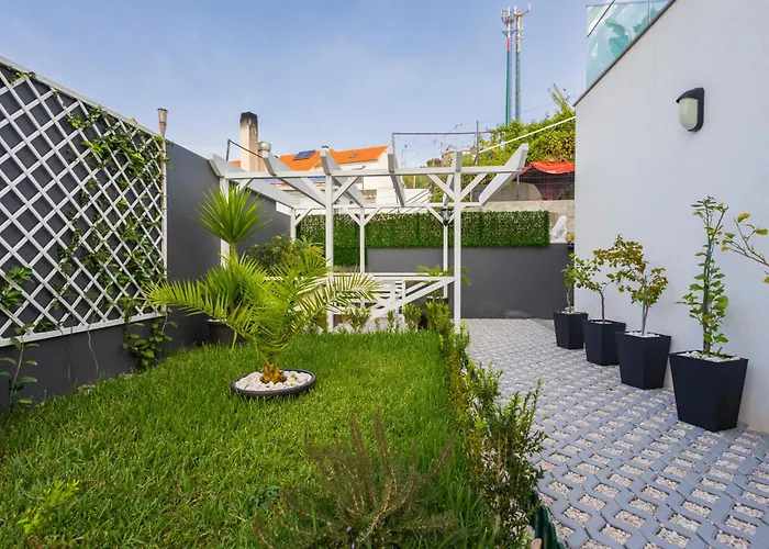 Guest house Helena Pearl Canico (Madeira)