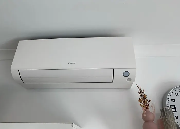 Helena Pearl Affittacamere Caniço